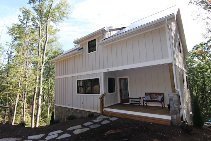 The Snookery ~ Refuge a Mountain w/ Hot Tub gallery image 2