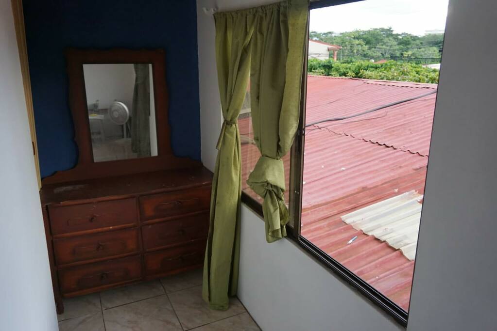 El cuarto privado! Private room!