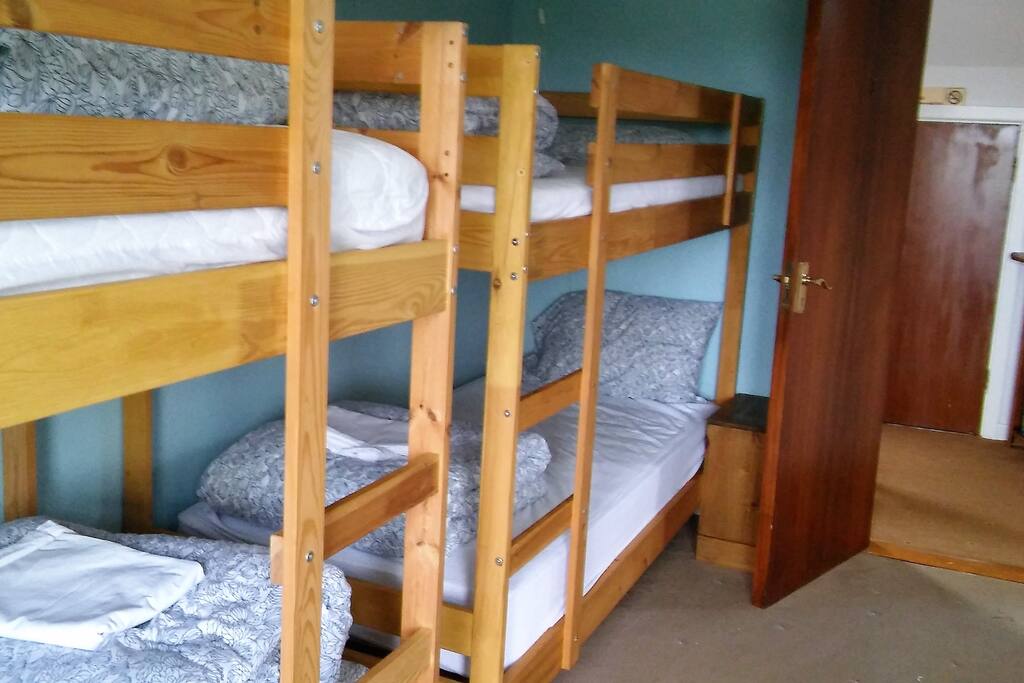 Sleeps 6