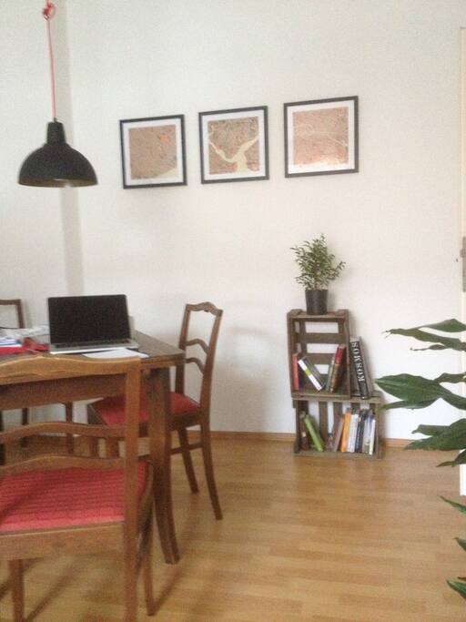 Wohn-/Esszimmer zur Mitbenutzung
