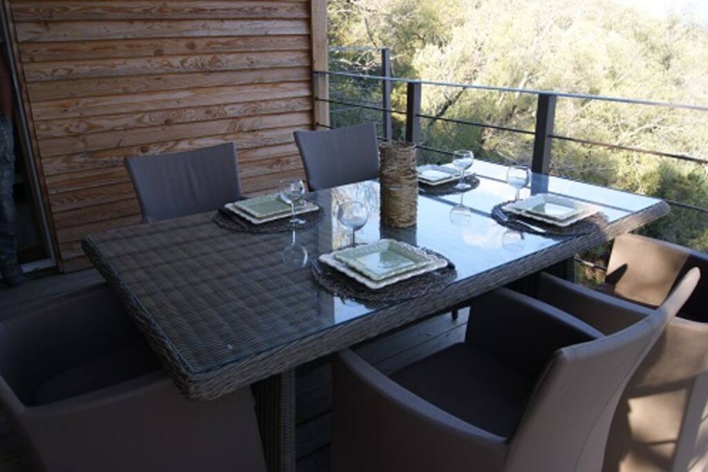 La terrasse et son coin repas
