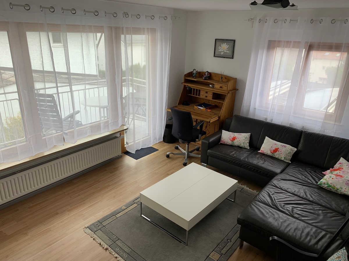 Top Airbnb: Cozy 2-room apartment with balcony in Ludwigsburg