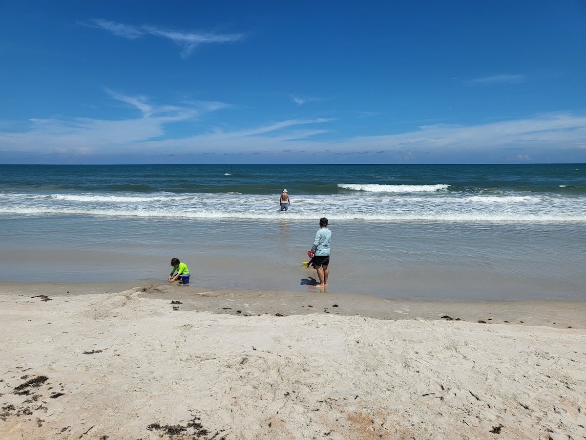 Updated Oceanfront Condo