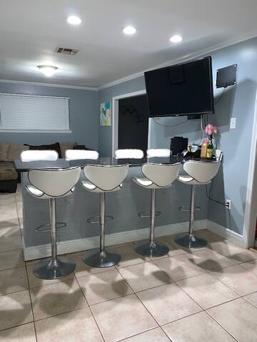 Near the Fun, Far from Hustle | Rides Service opt gallery image 3