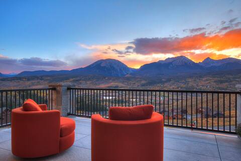 Stunning Modern #1 award-winning Mountain Home