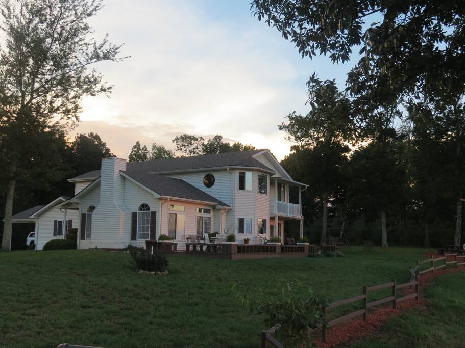 Country setting, good roads. Near Fall Creek Falls State Park, other parks, natural areas, waterfalls, & caves.
