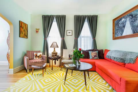 Eclectic and Colorful Retro Apartment near Logan Square