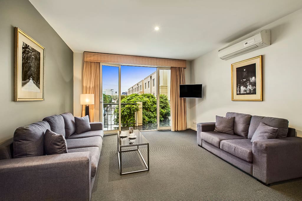 Spacious living room