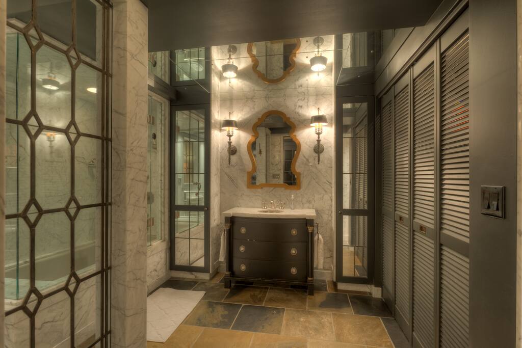 Large vanity for your belongings, fresh towels, washer and dryer