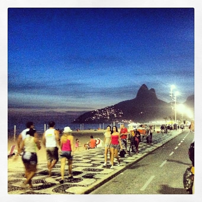 The beautiful beach of Ipanema at night!