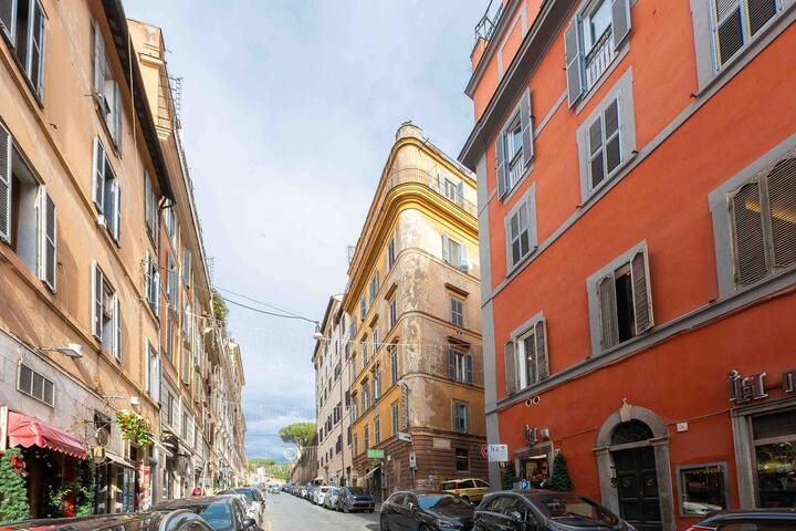 IRON flat Spagna Steps gallery image 4