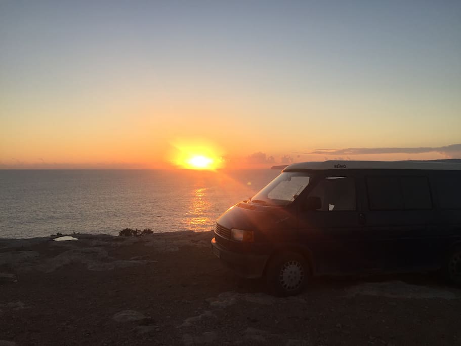 Ver puestas del sol desde la furgo.