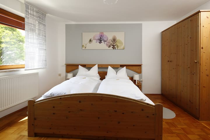 Gastezimmer Privatzimmer In Thiersheim Gunstig Mieten