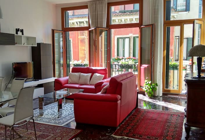Best Find in Venice for 4 guest