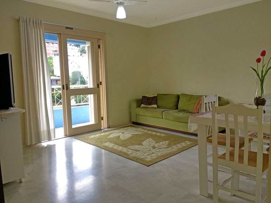 Sala e cozinha