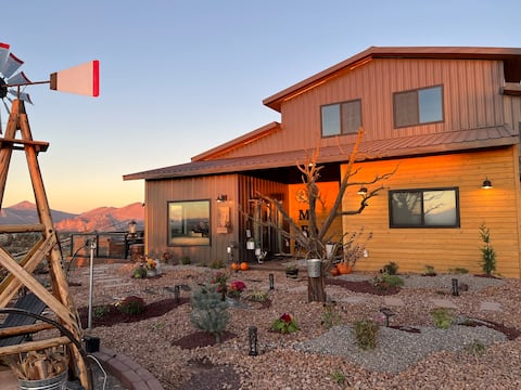 Barndominium featured in Bend Home & Design