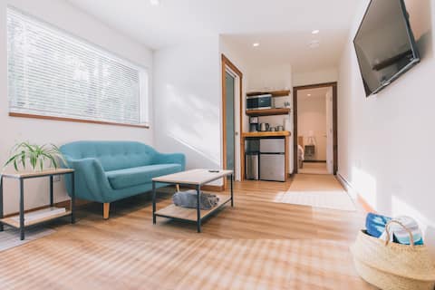 Tofino Garden Retreat 1Bdrm