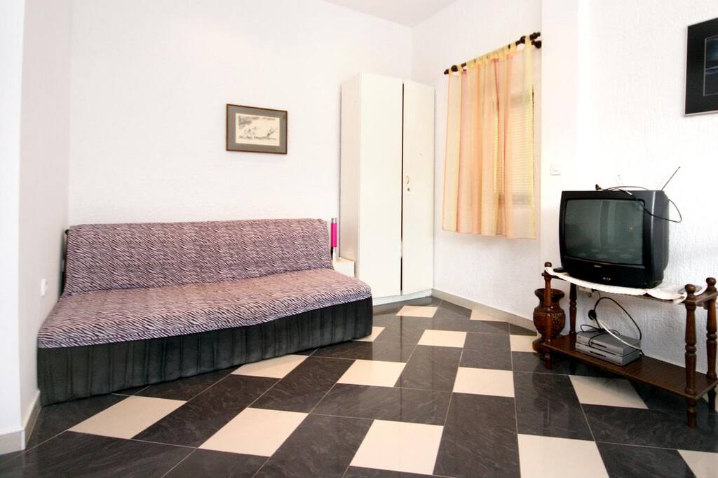 Living room, Surface: 12 m²