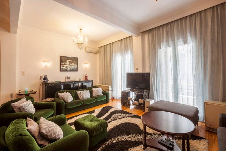 Cozy 120Sq/m,2 B/room Apartment gallery image 2