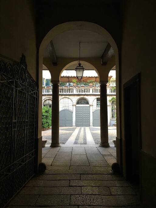 L'ingresso