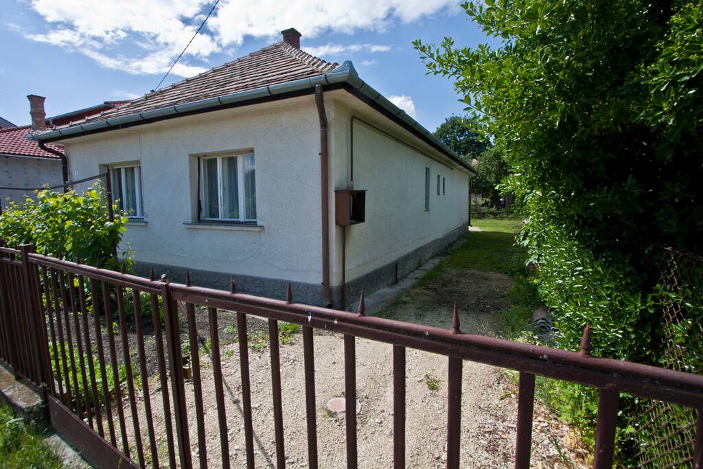 Front of the house + parking