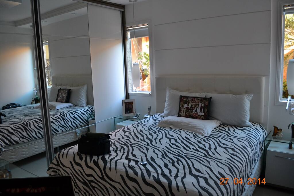 Quarto com suíte com cama Queen Size