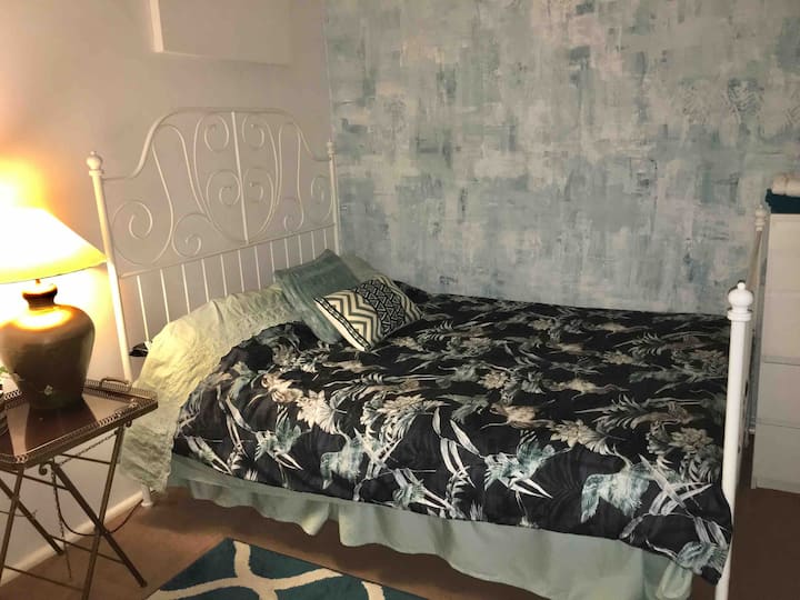 Earl's Court Vacation Rentals & Homes Earl's Court, Earl's Court, United Kingdom Airbnb