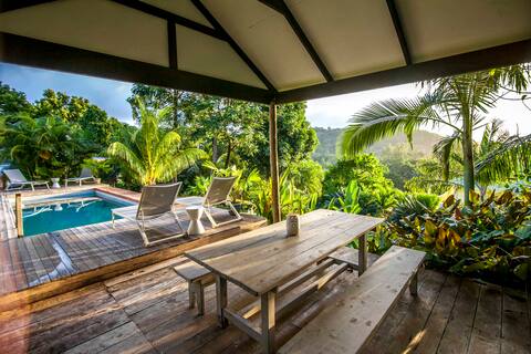 RedCoconut - Two-bedroom private villa