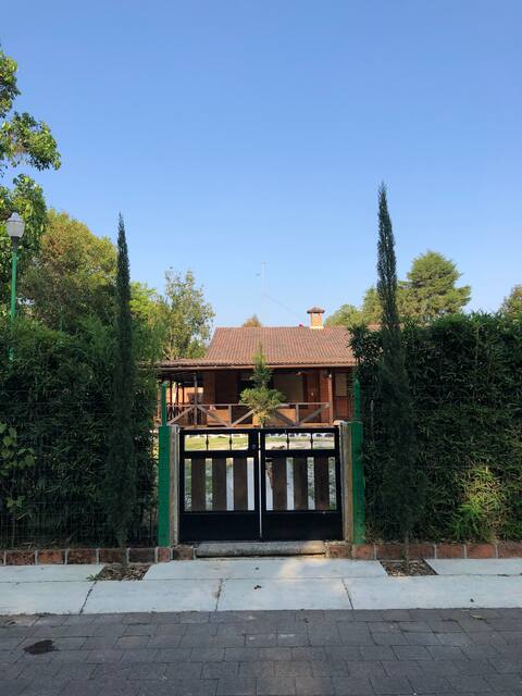 Cabin in Coatepec Magical Town with Pool