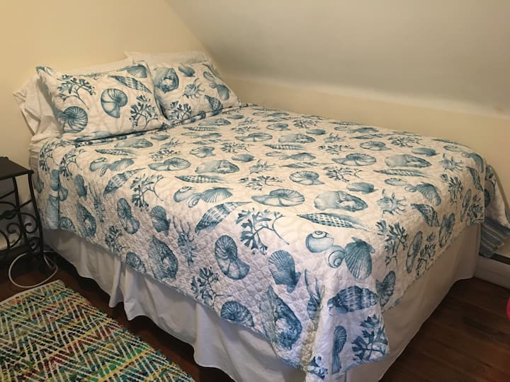 เตียงควีนไซส์