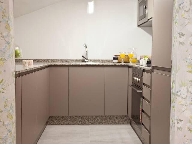 MST – A Privilege. Your Terrace in Madrid’s center gallery image 5