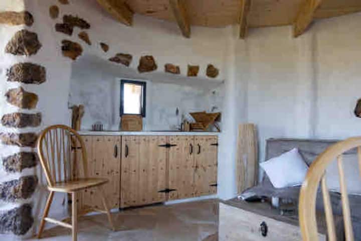 Tour Génoise De Micalona Domaine De L’ogliastru - Serra-di-Ferro