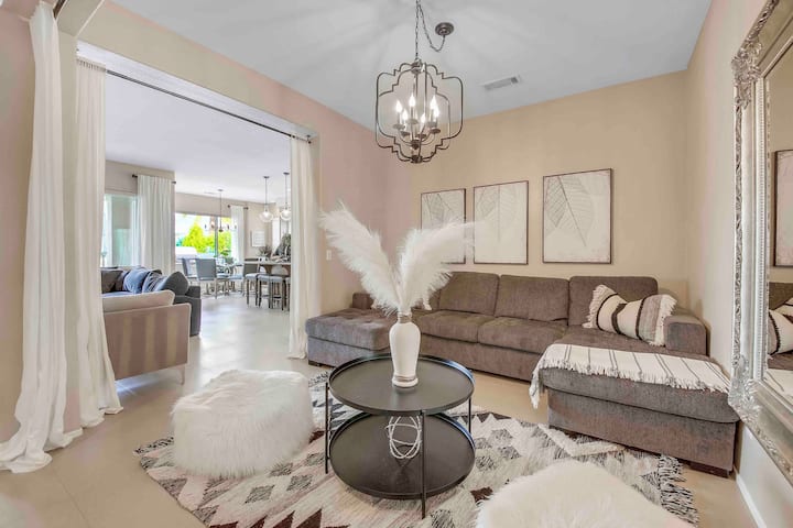 Living room 2