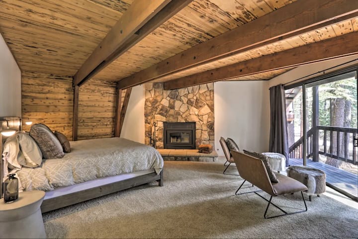 Mjeshtri i ka të gjitha: oxhak me dru, verandë private, banjë kryesore, hapësirë për t 'u ulur pranë zjarrit dhe krevat luksoz "King". 