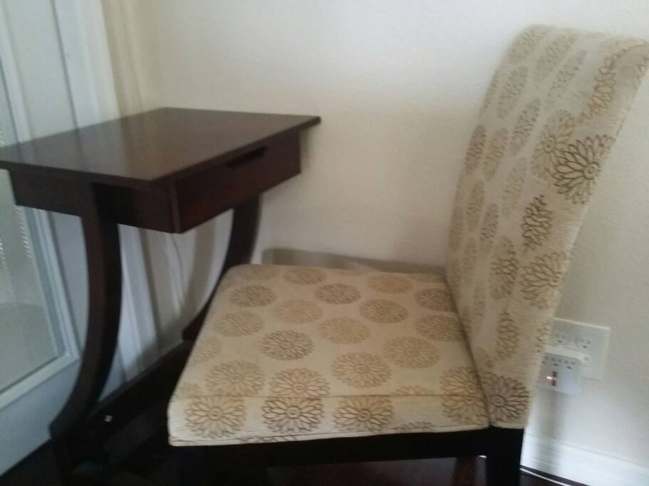 Laptop friendly space with wireless internet