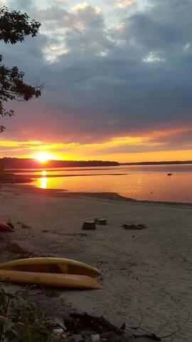 Cozy Beach Getaway gallery image 2