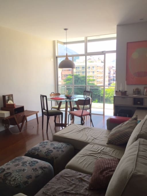 Sala com varanda e vista para Lagoa
