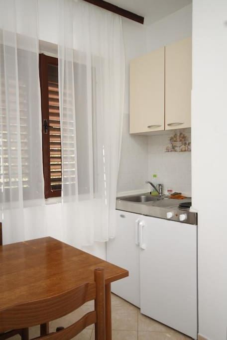 Kitchen, Surface: 2 m²