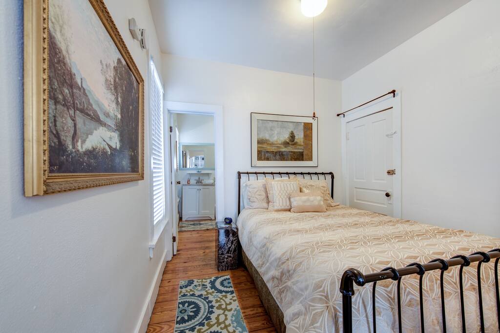 Queen bed