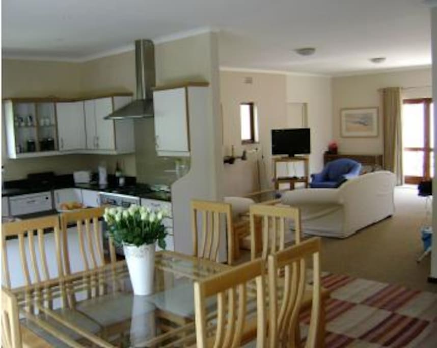 Room To Rent In Rosebank Cape Town Room To Rent In Rosebank Cape Town