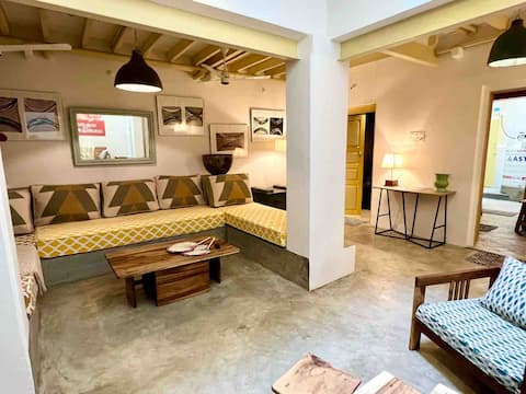 Traditional & private Cozy House