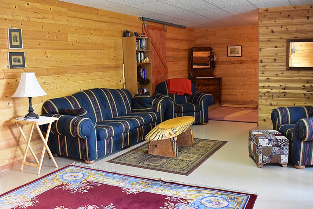 There is ample room.