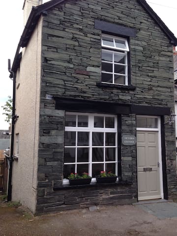 Traditional Stone Cottage Keswick Cottages For Rent In Keswick