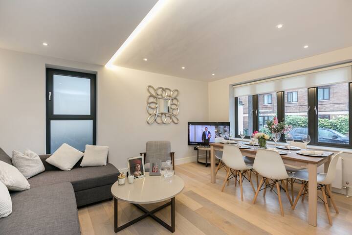 Stylish 3BR Bohemian Retreat by Portobello gallery image 5