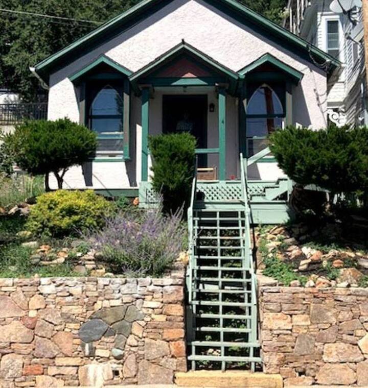 Cozy, Quiet, 1 block off MainSturgis Rally Rental Houses for Rent in