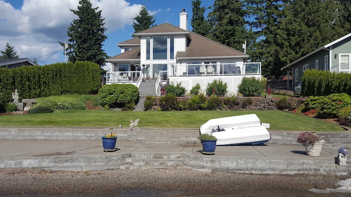 Lake Tapps Inlet Island Getaway