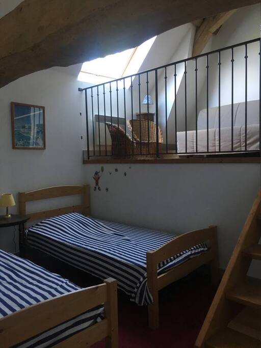 chambre mezzanine 2 à 4 personnes