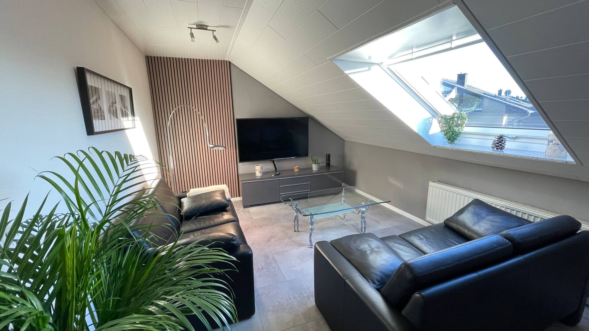 Quiet & modern near Cologne/Düsseldorf with parking space