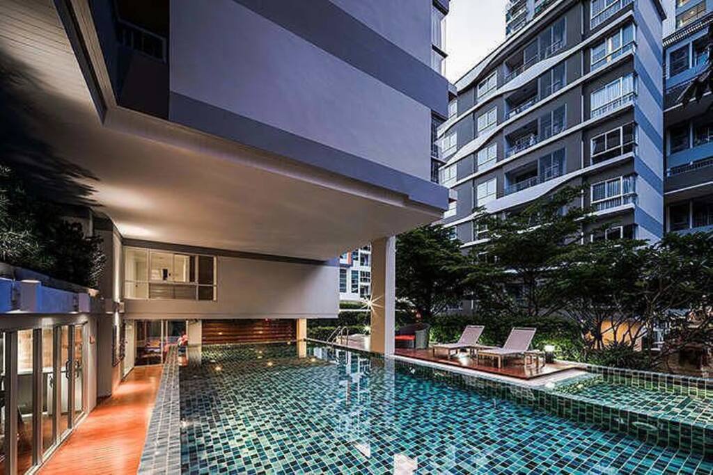 Nice and quiet swimming pool