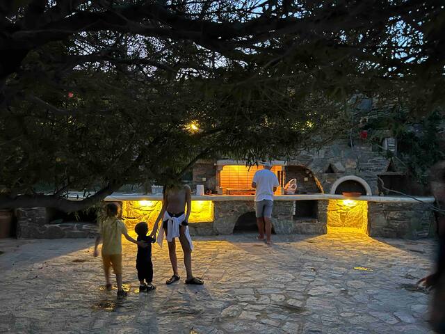 G & K ‘s two amazing cycladic houses with pool&BBQ gallery image 4